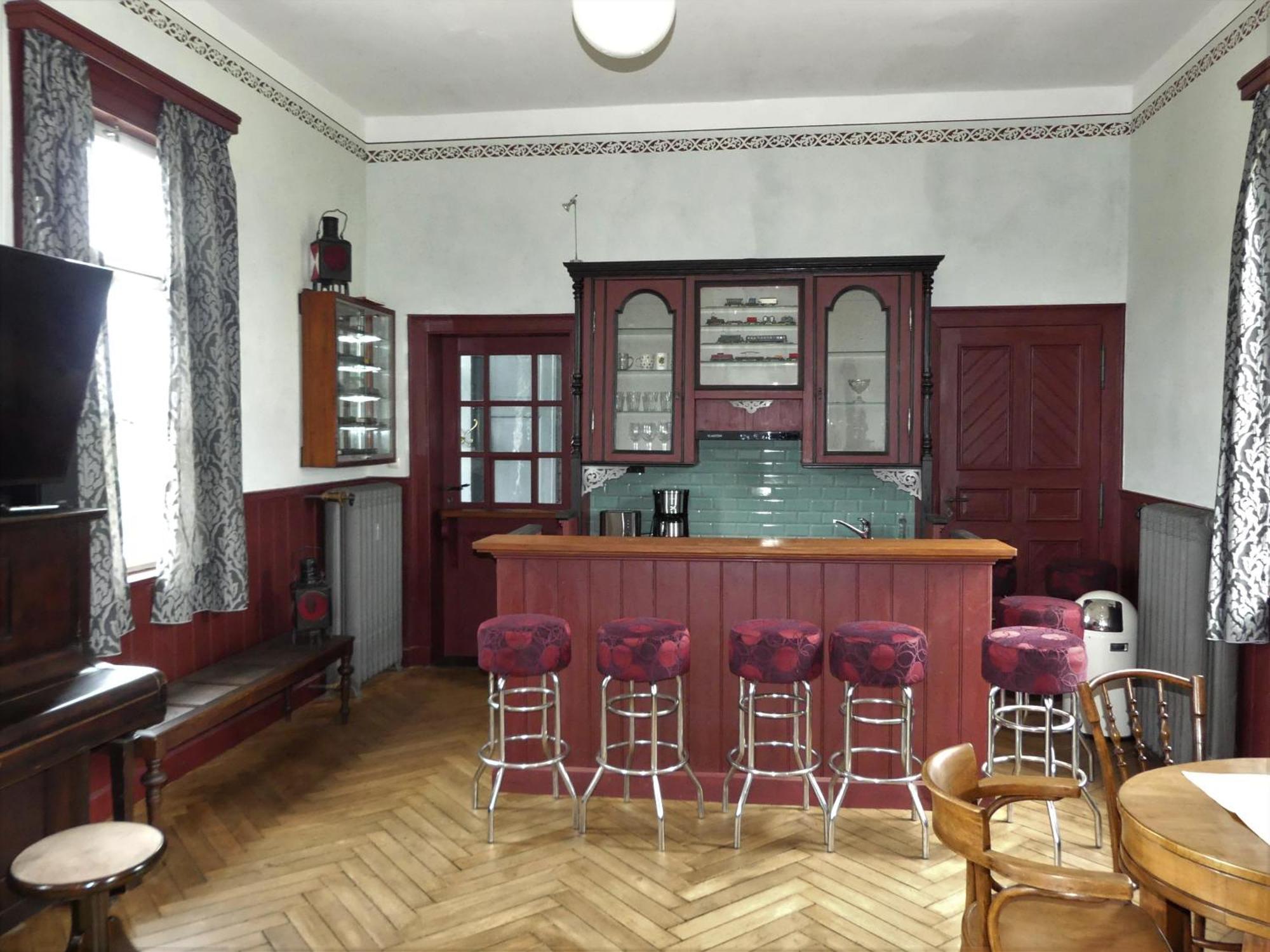 Ferienwohnung Bahnhof 1892 Meeder Экстерьер фото